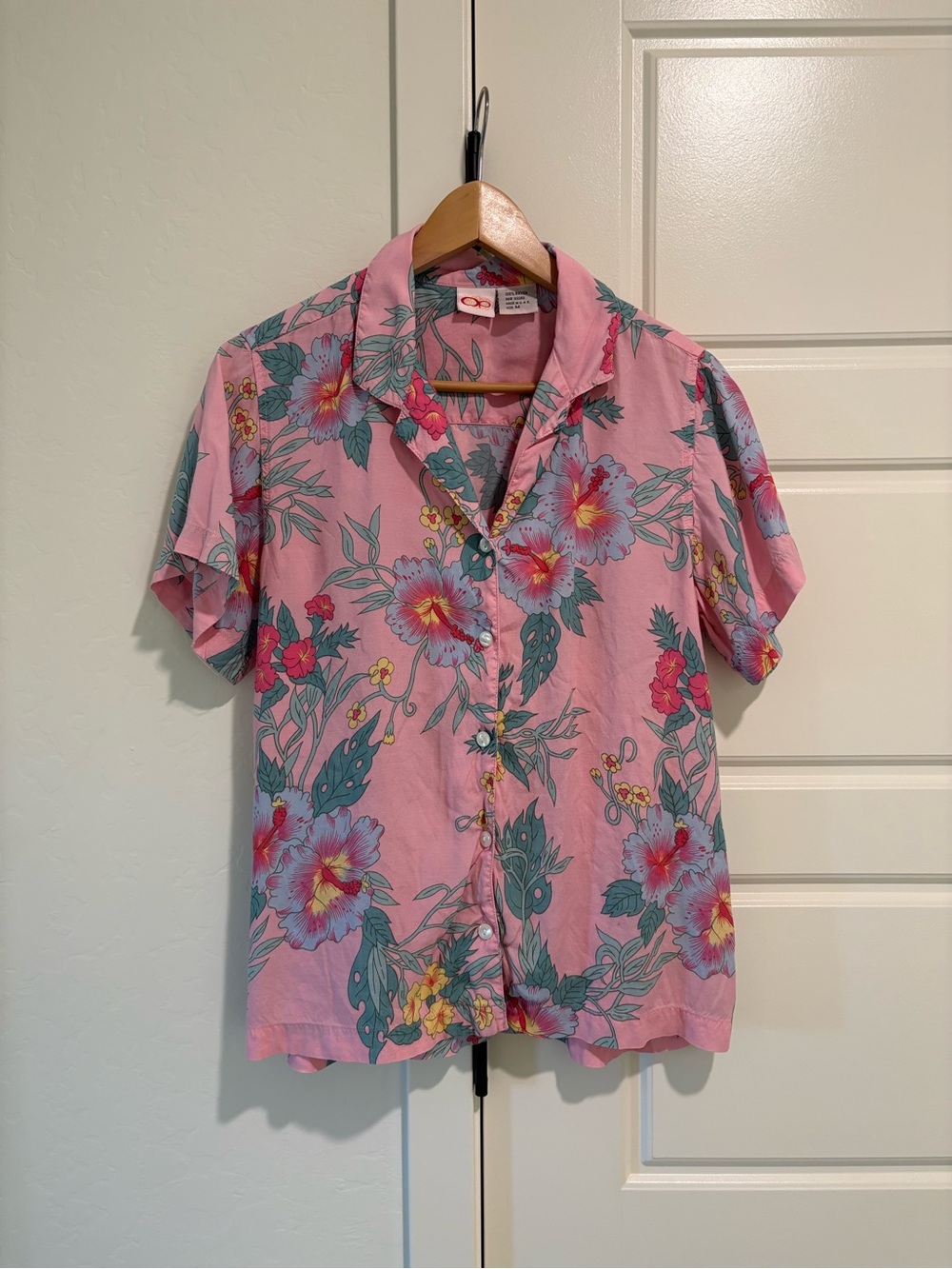 OP Vintage 80s 90s Surf Hawaiian  Pink Floral Short-Sleeve Button-Down Shirt